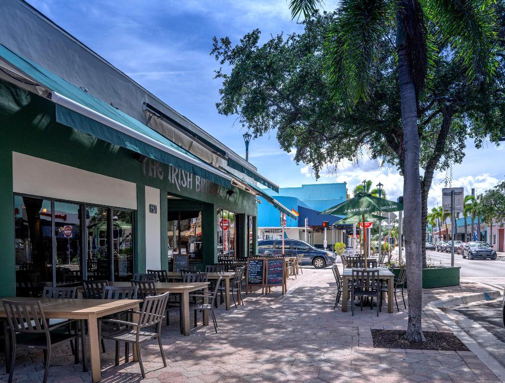 LUCERNE CONDO - Residential