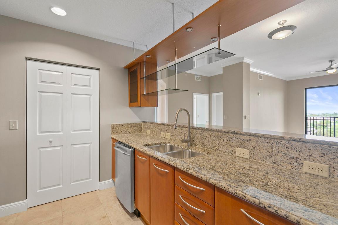 LUCERNE CONDO - Residential