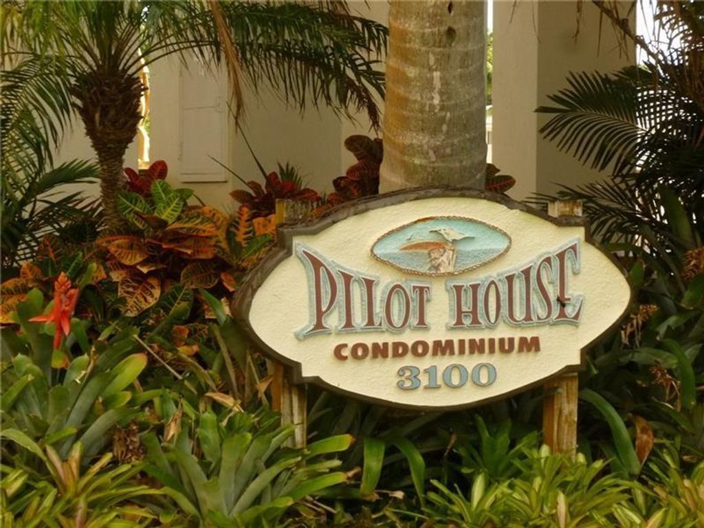 Photo of 3100 NE 48th Street #516, Fort Lauderdale, FL 33308 (MLS # F10485945)