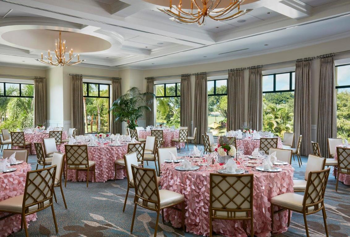 IBIS GOLF AND COUNTRY CLUB 9 - Residential Lease