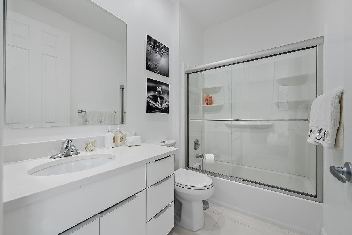 IBIS GOLF AND COUNTRY CLUB 9 - Residential Lease