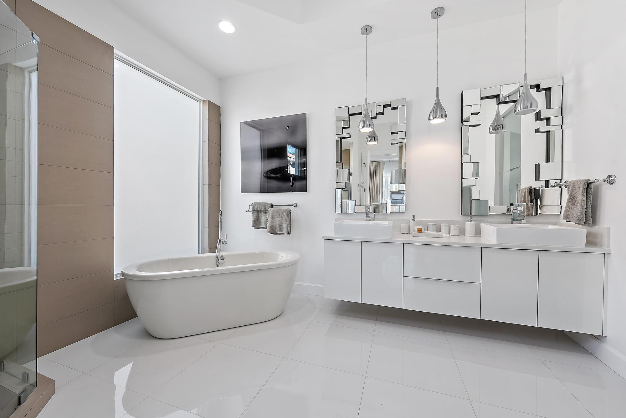 IBIS GOLF AND COUNTRY CLU - Residential Lease