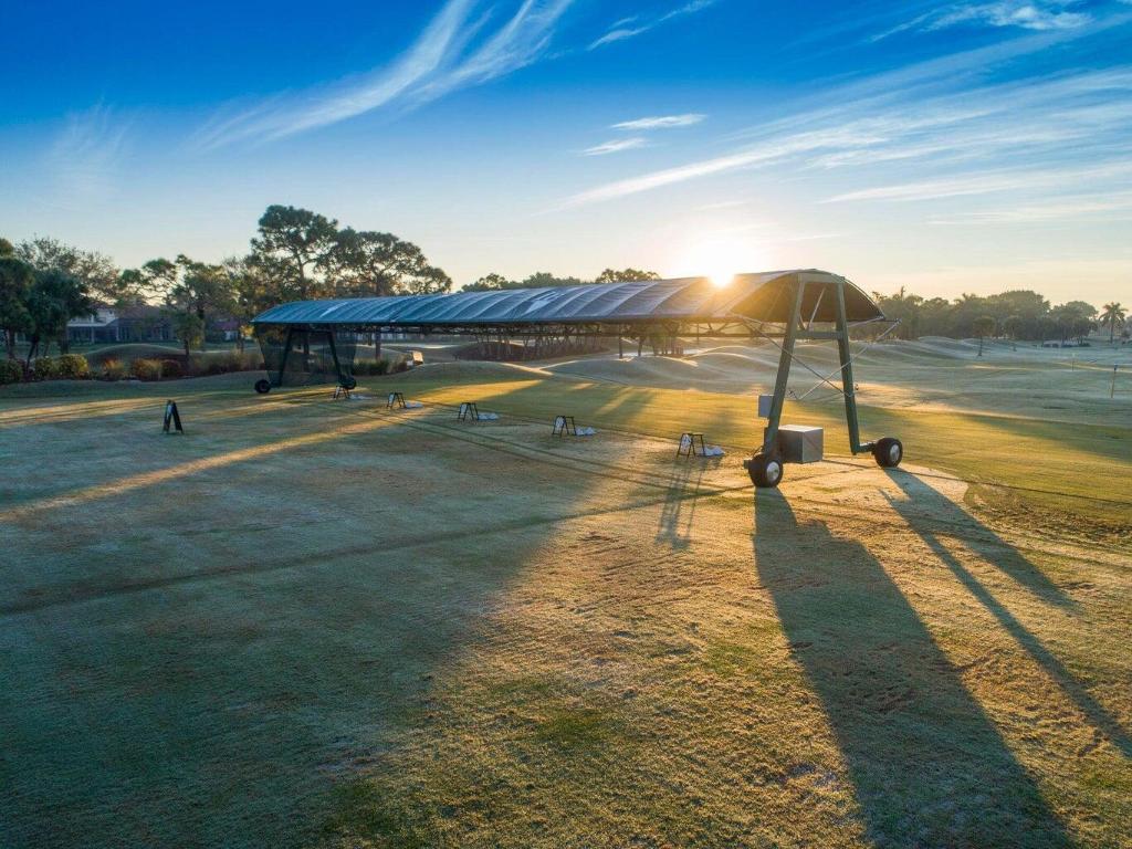 IBIS GOLF AND COUNTRY CLUB 9 - Residential Lease