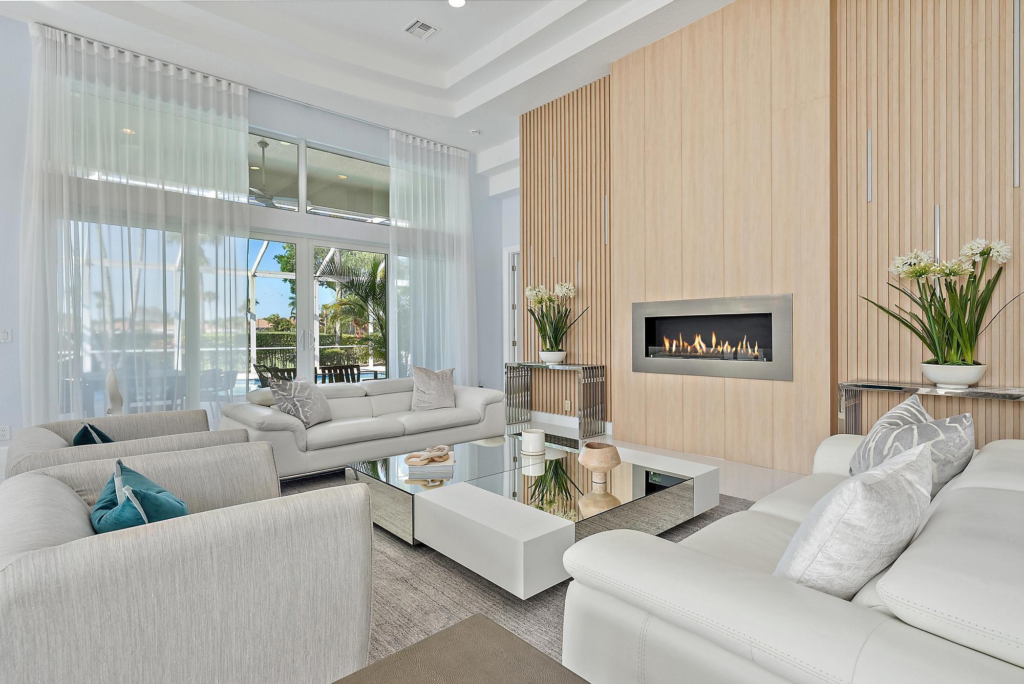 IBIS GOLF AND COUNTRY CLU - Residential Lease