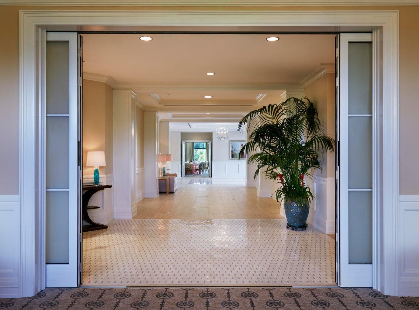 IBIS GOLF AND COUNTRY CLU - Residential Lease