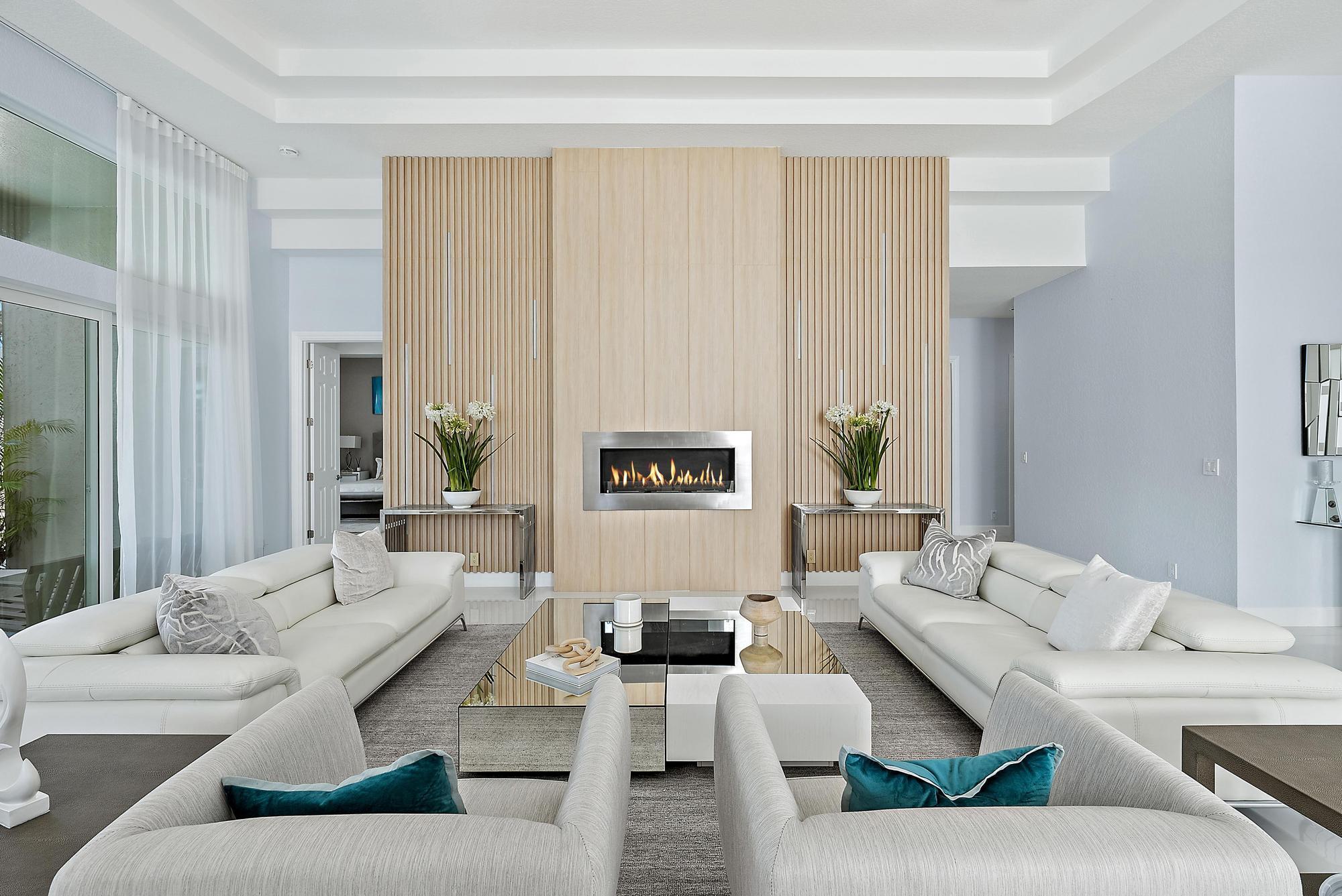 IBIS GOLF AND COUNTRY CLU - Residential Lease