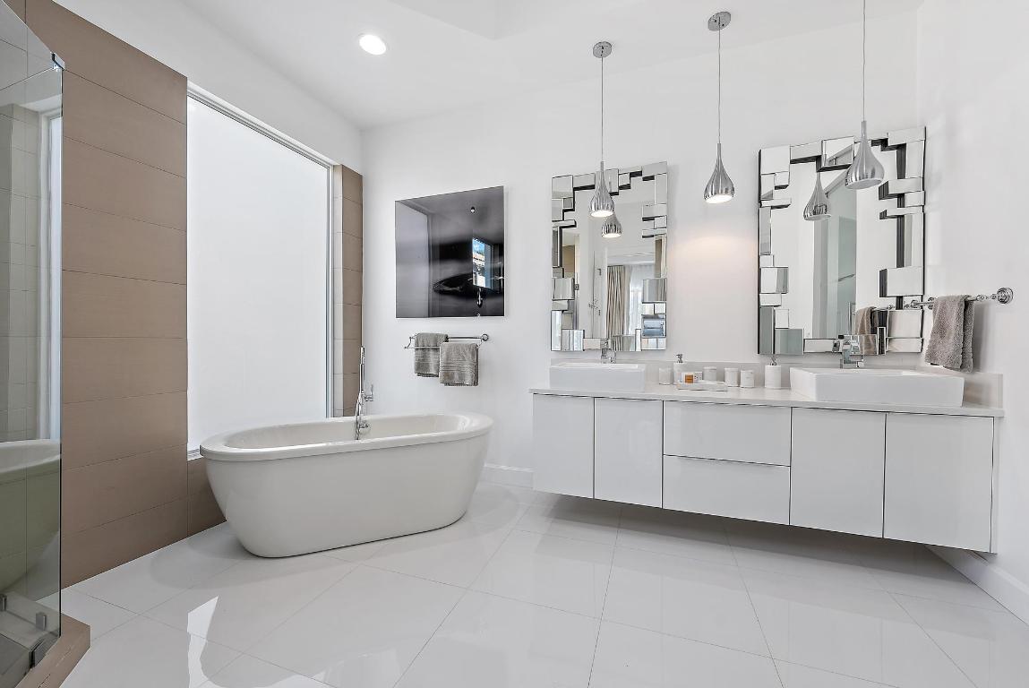 IBIS GOLF AND COUNTRY CLUB 9 - Residential Lease