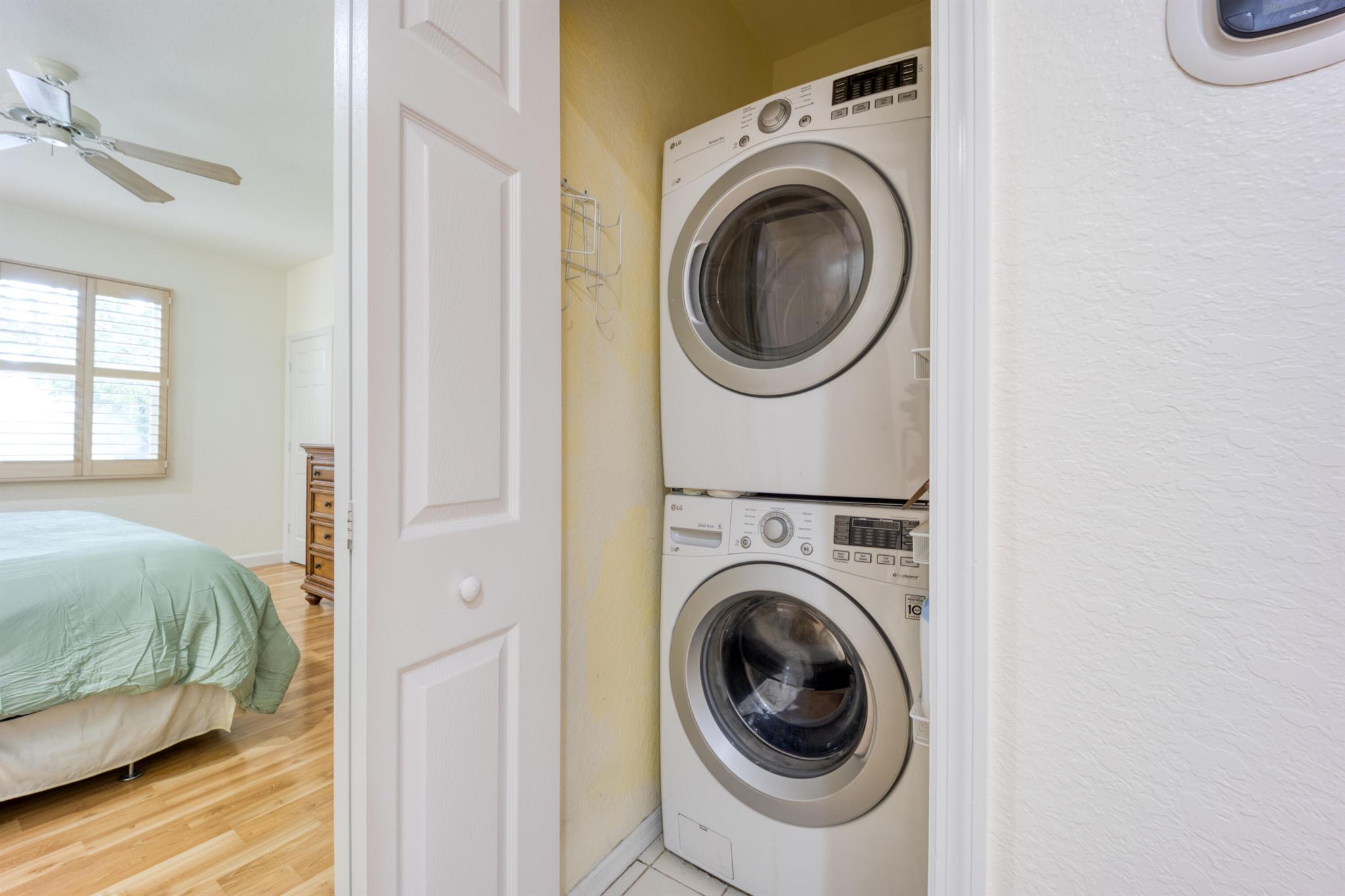 KENSINGTON GARDENS CONDO - Residential