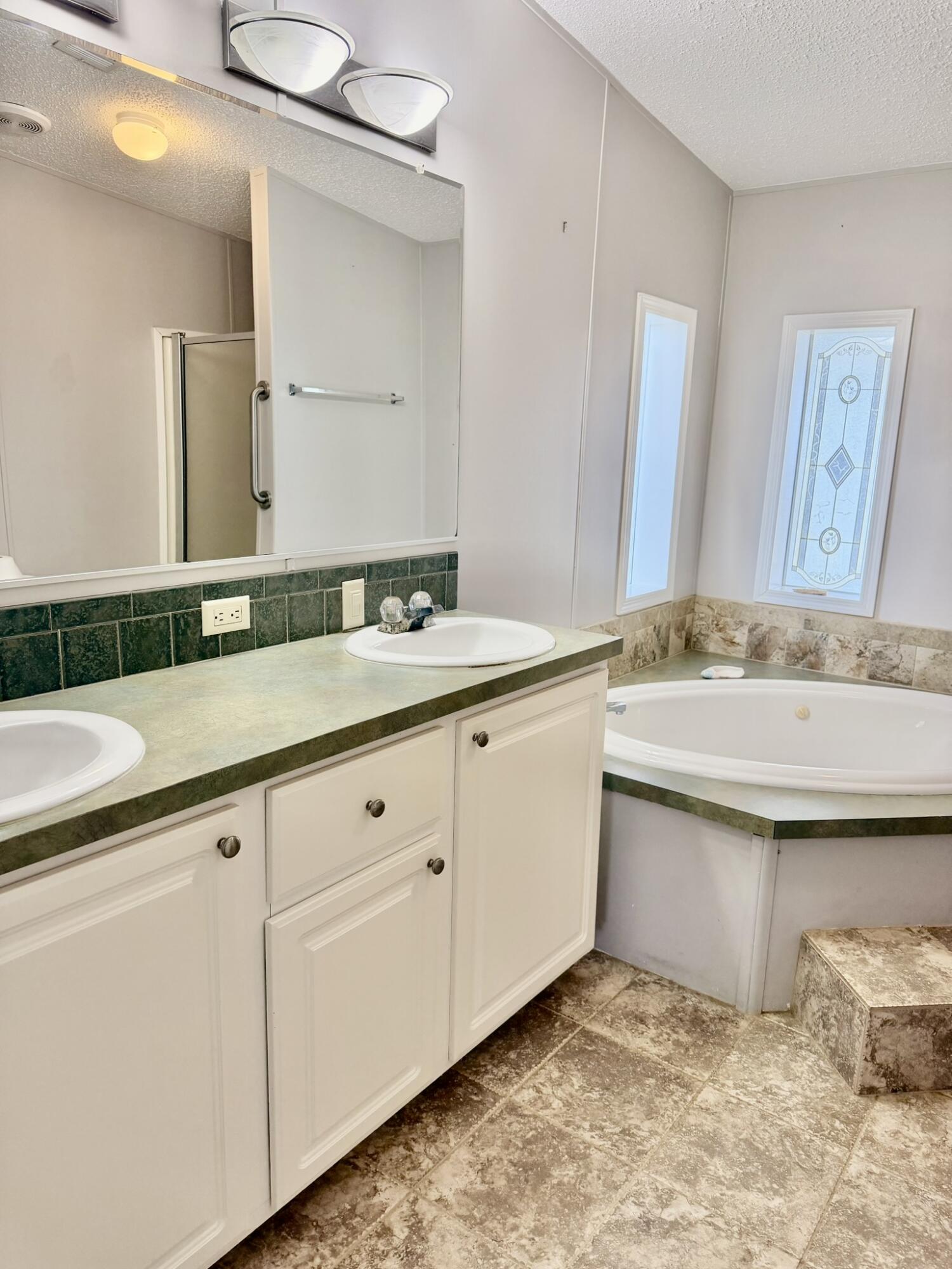 BUCKHEAD RIDGE SUB - Residential