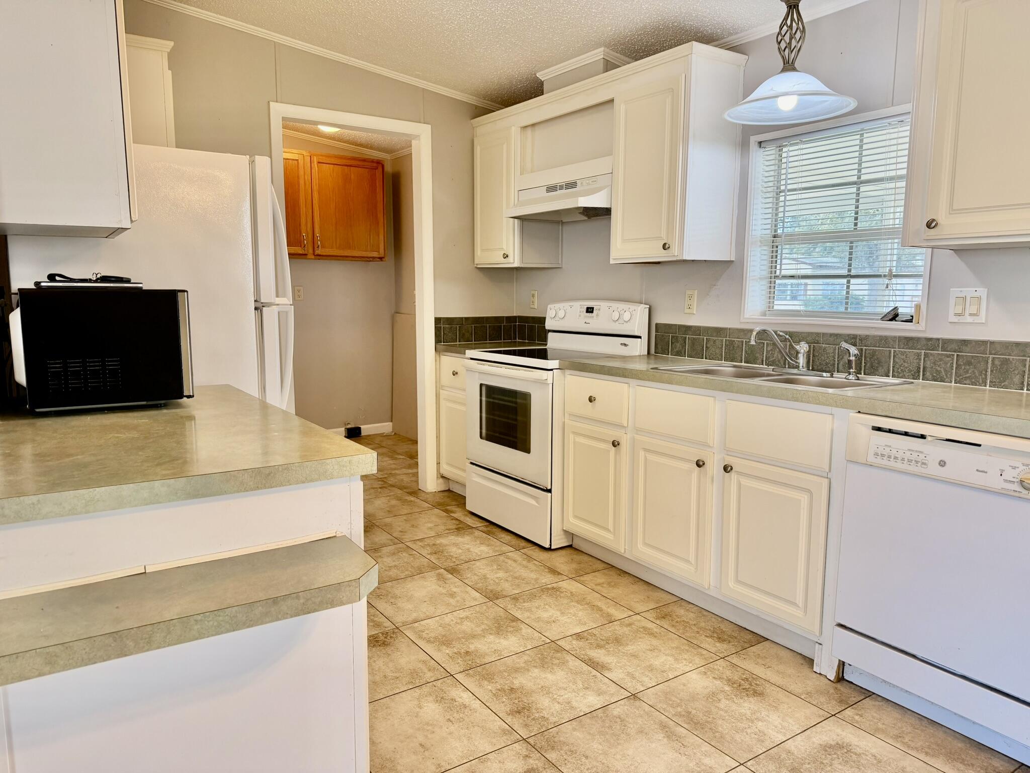 BUCKHEAD RIDGE SUB - Residential