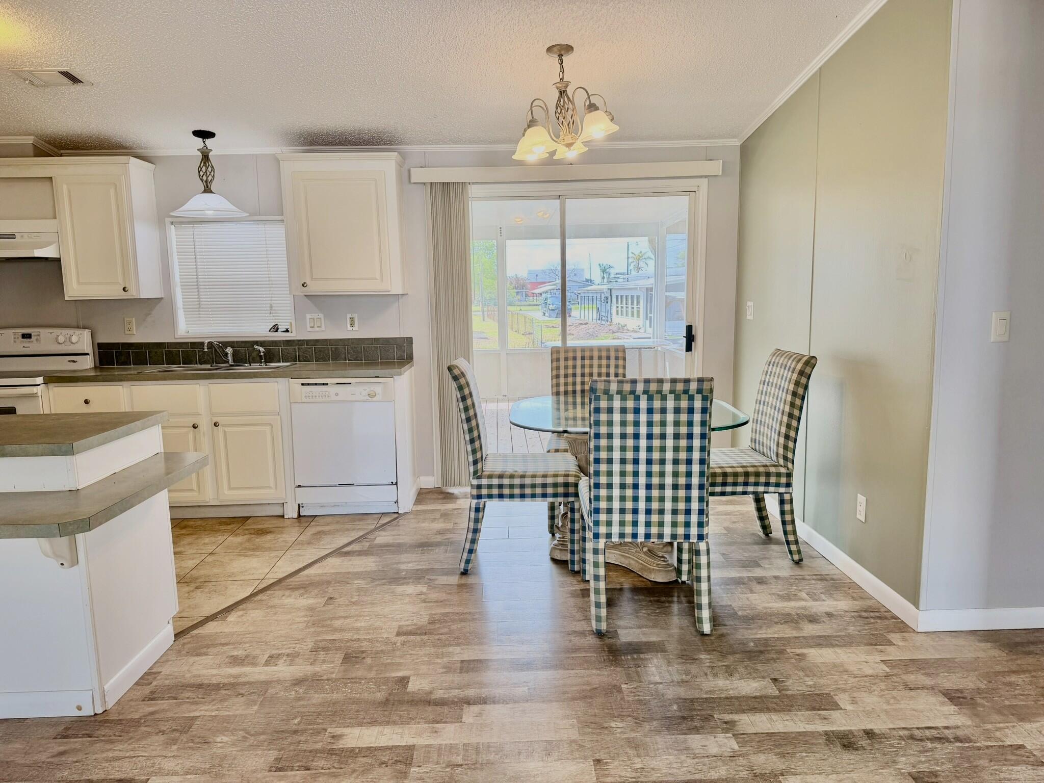 BUCKHEAD RIDGE SUB - Residential