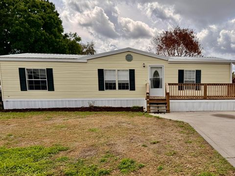 1088 Peach Street Okeechobee FL 34974