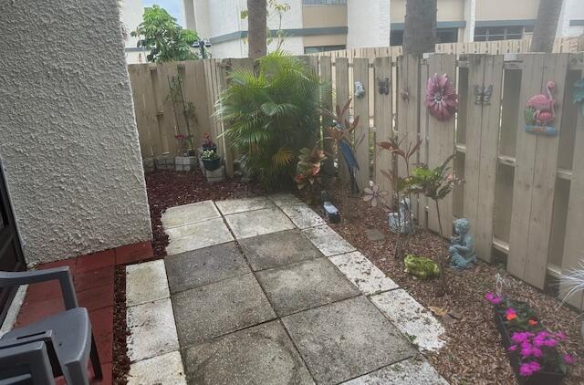 BEACON 21 CONDO - Residential Lease