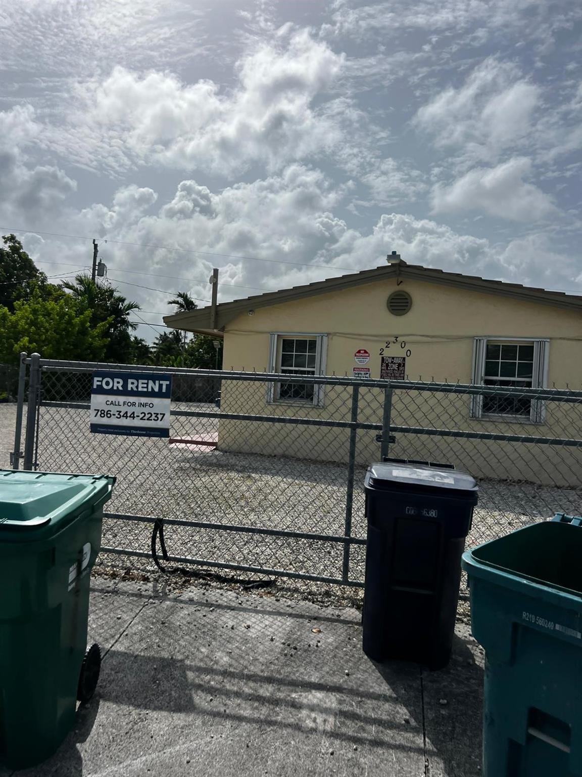 22300 SW 115th unit 4