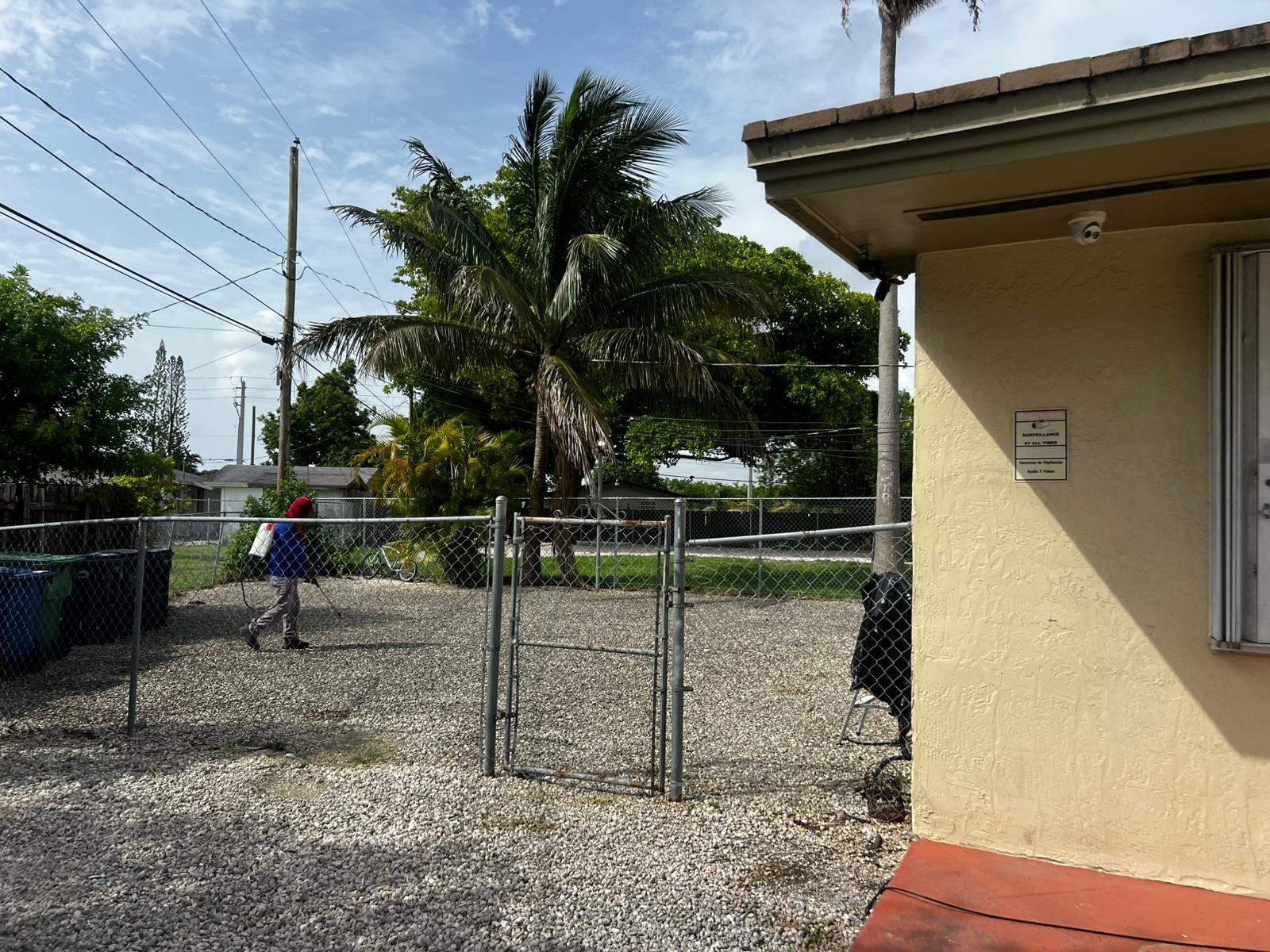 22300 SW 115th unit 4