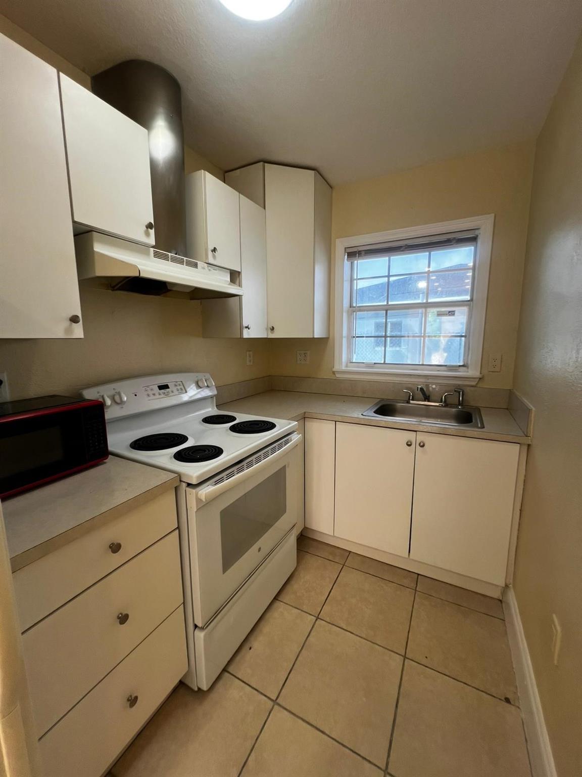 22300 SW 115th unit 4
