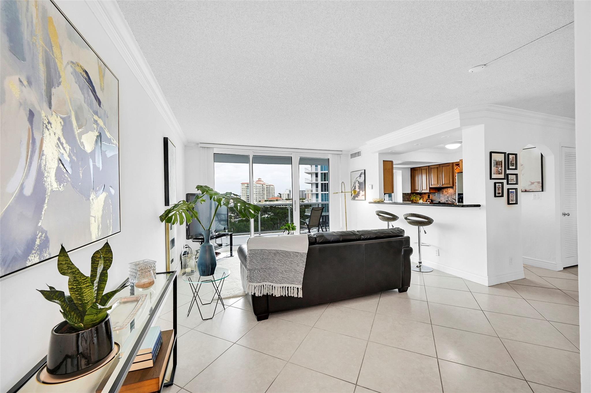 2715 N ocean blvd 9F