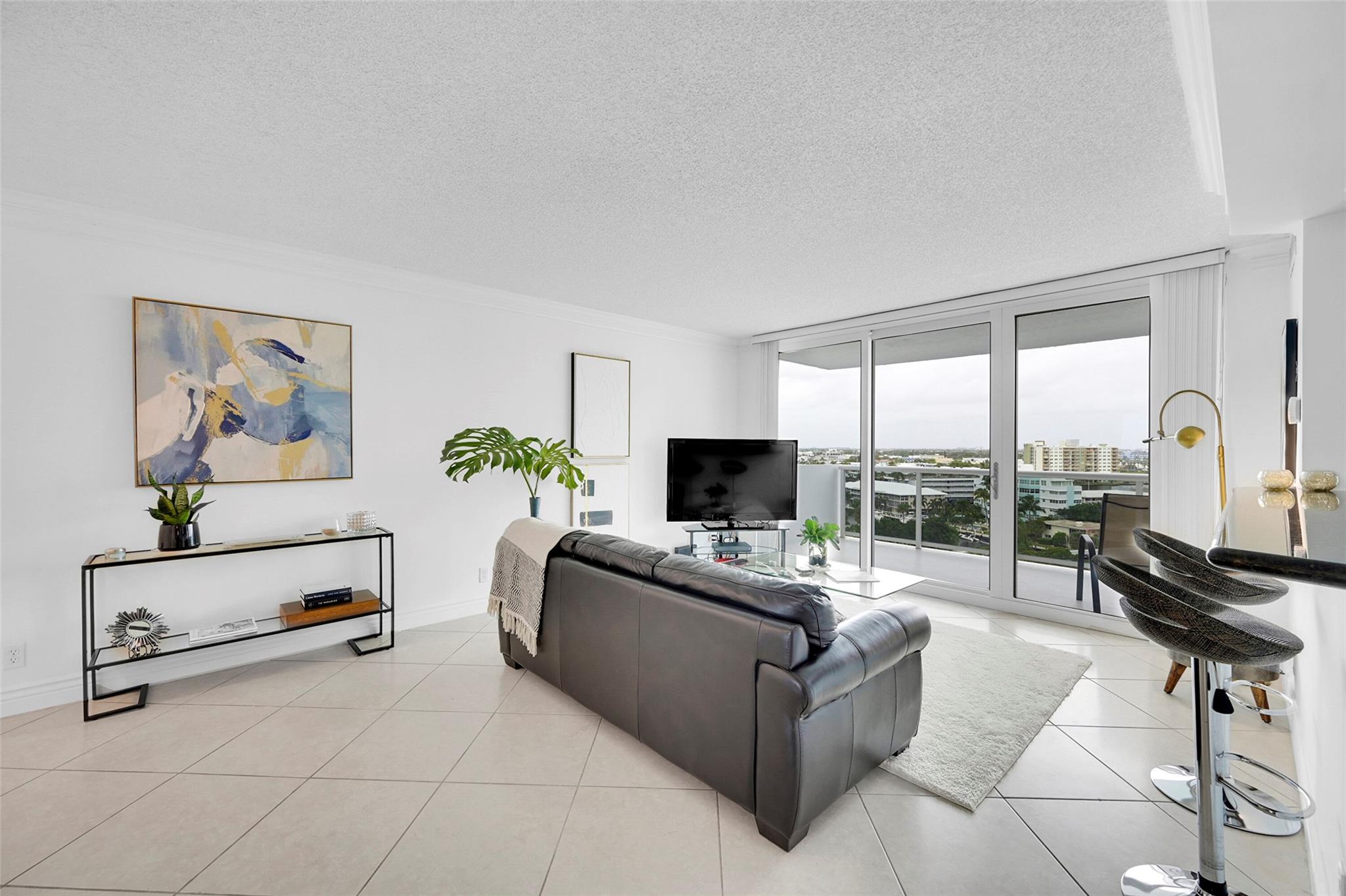 2715 N ocean blvd 9F