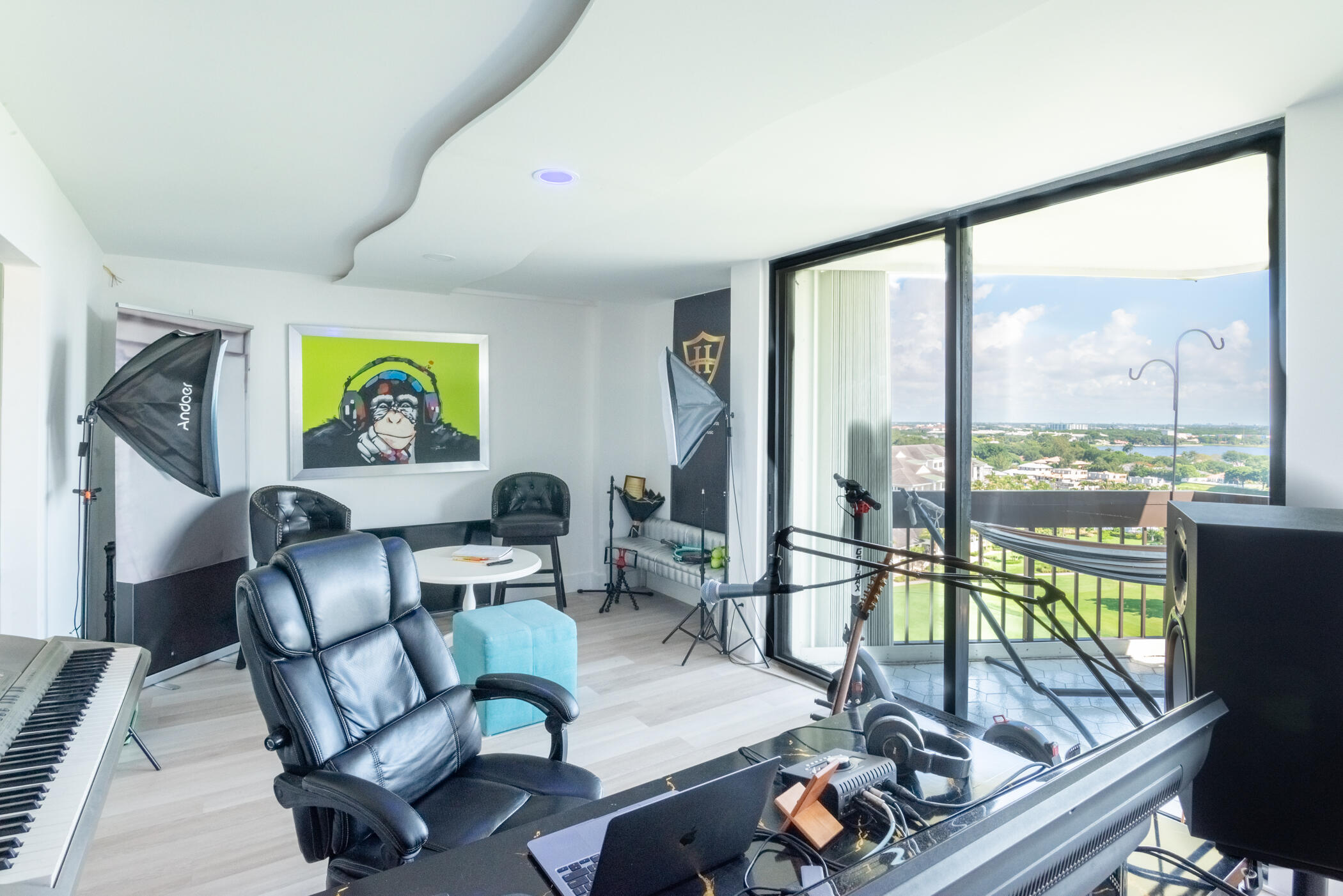 LANDS OF THE PRESIDENT CONDO 2 , Washington Tower - Residential