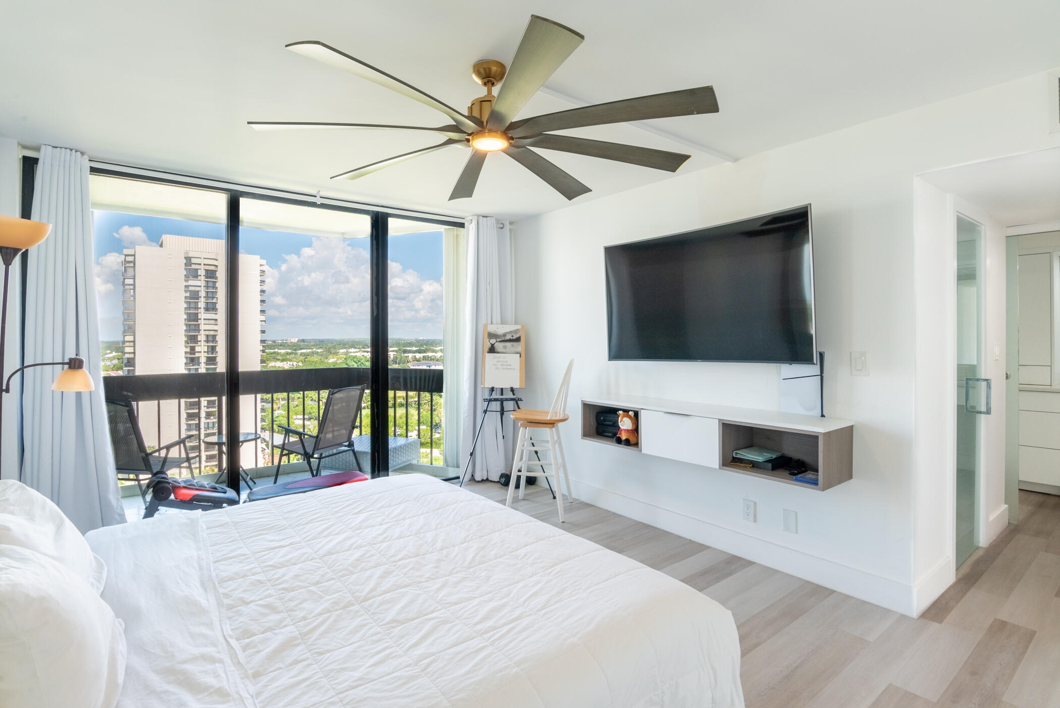 LANDS OF THE PRESIDENT CONDO 2 , Washington Tower - Residential