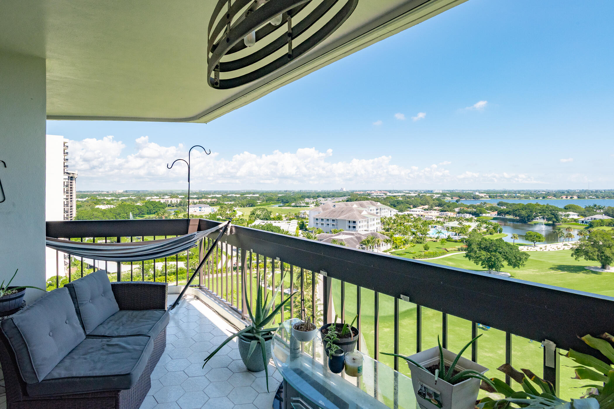 LANDS OF THE PRESIDENT CONDO 2 , Washington Tower - Residential