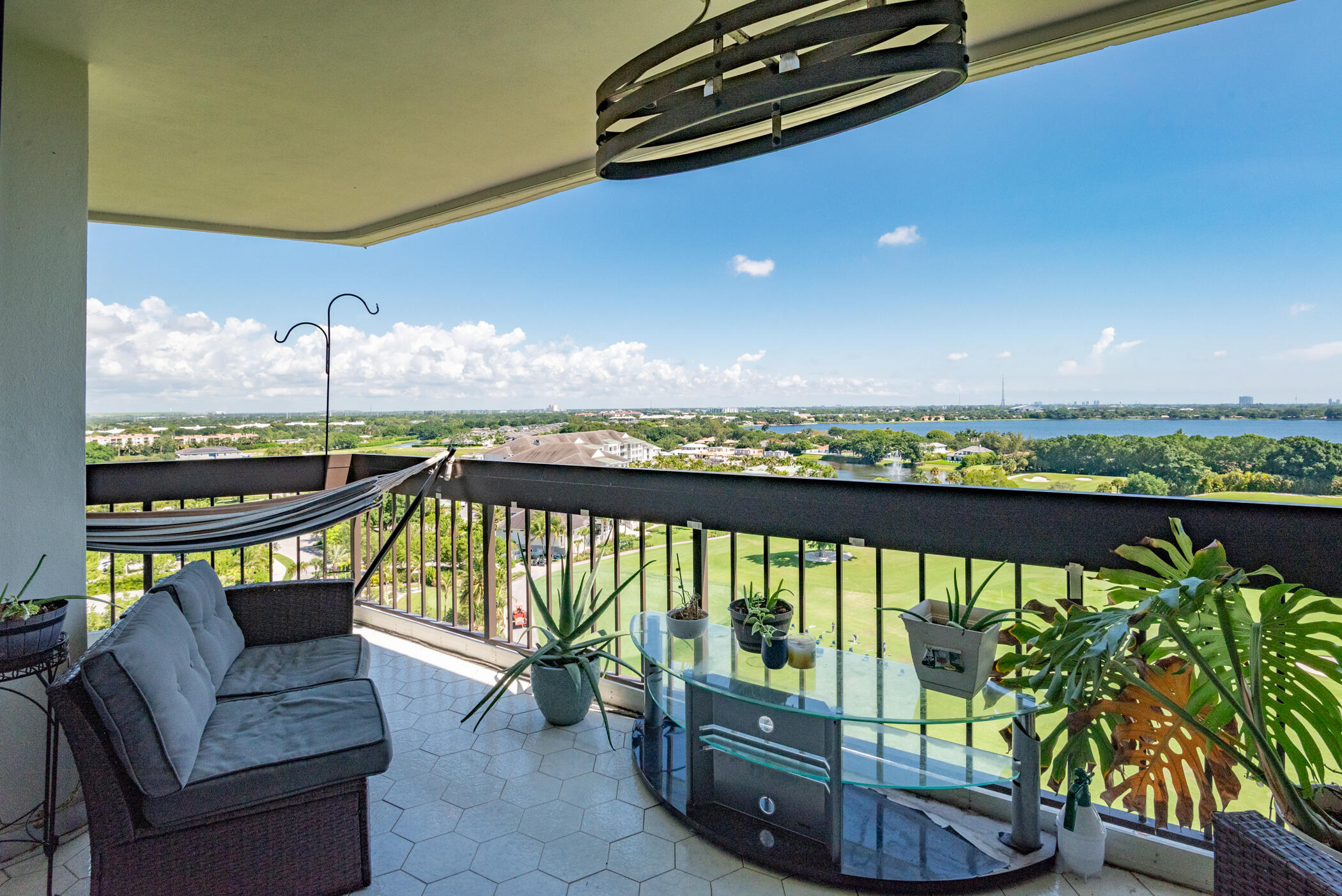LANDS OF THE PRESIDENT CONDO 2 , Washington Tower - Residential