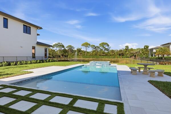 SYMPHONY AT JUPITER - Residential