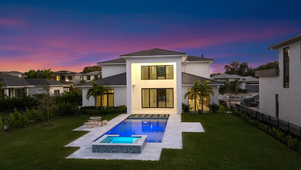 SYMPHONY AT JUPITER - Residential