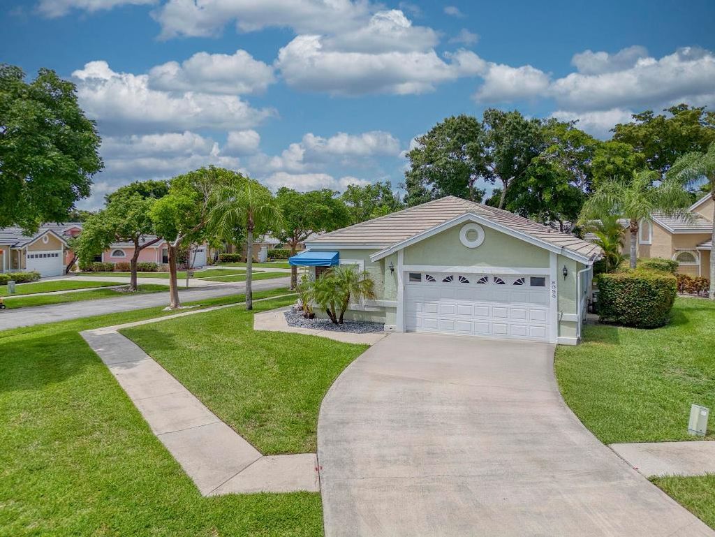 Photo of 8095 Burlington Court, Lake Worth, FL 33467 (MLS # R11153391)