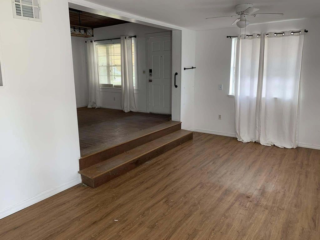 Photo of 5406 Oleander Avenue, Fort Pierce, FL 34982 (MLS # R11077369)