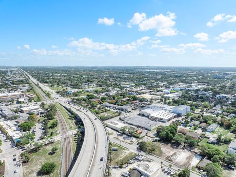 A home in Deerfield Beach