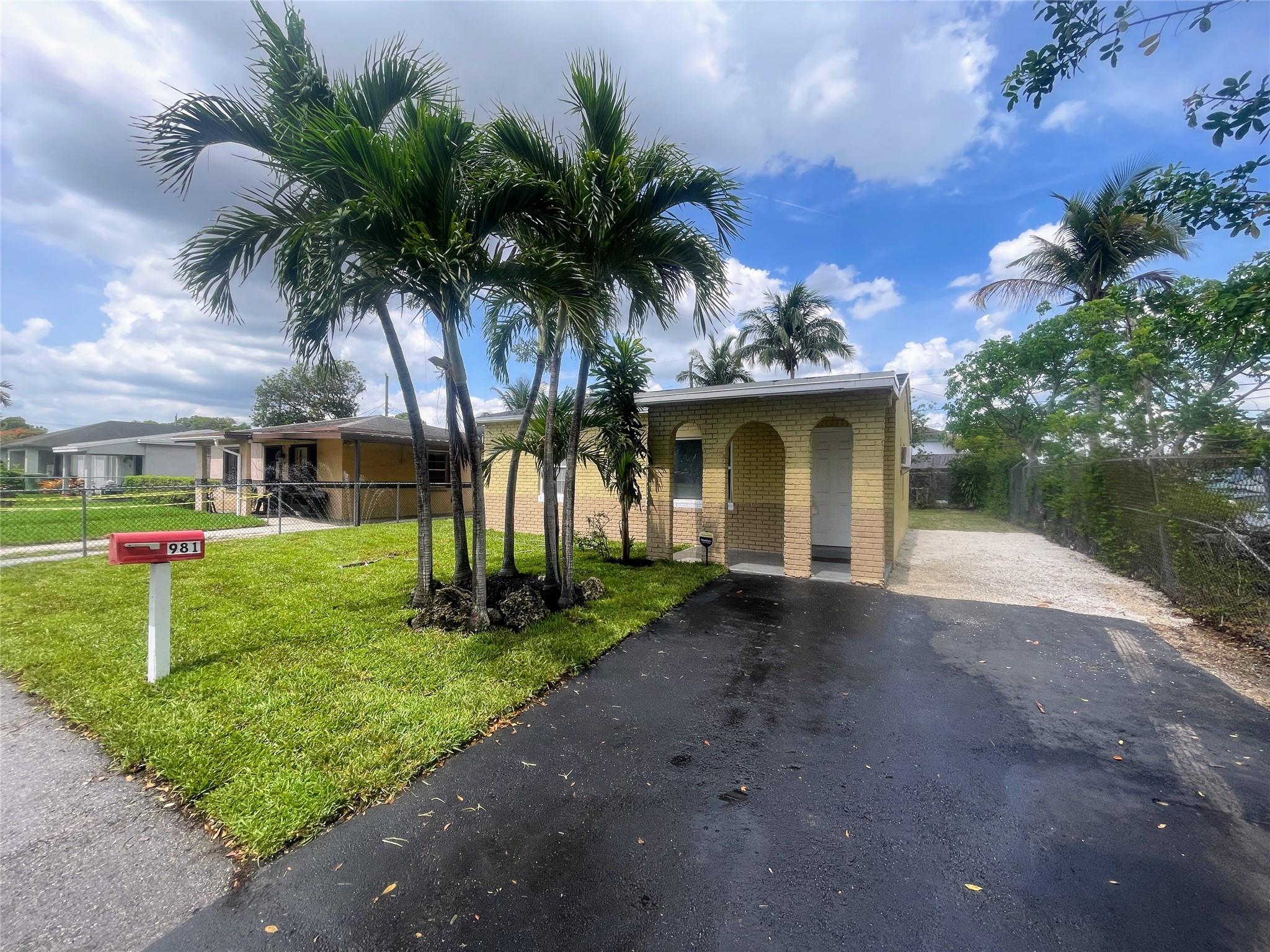 981 NW 16th Ave