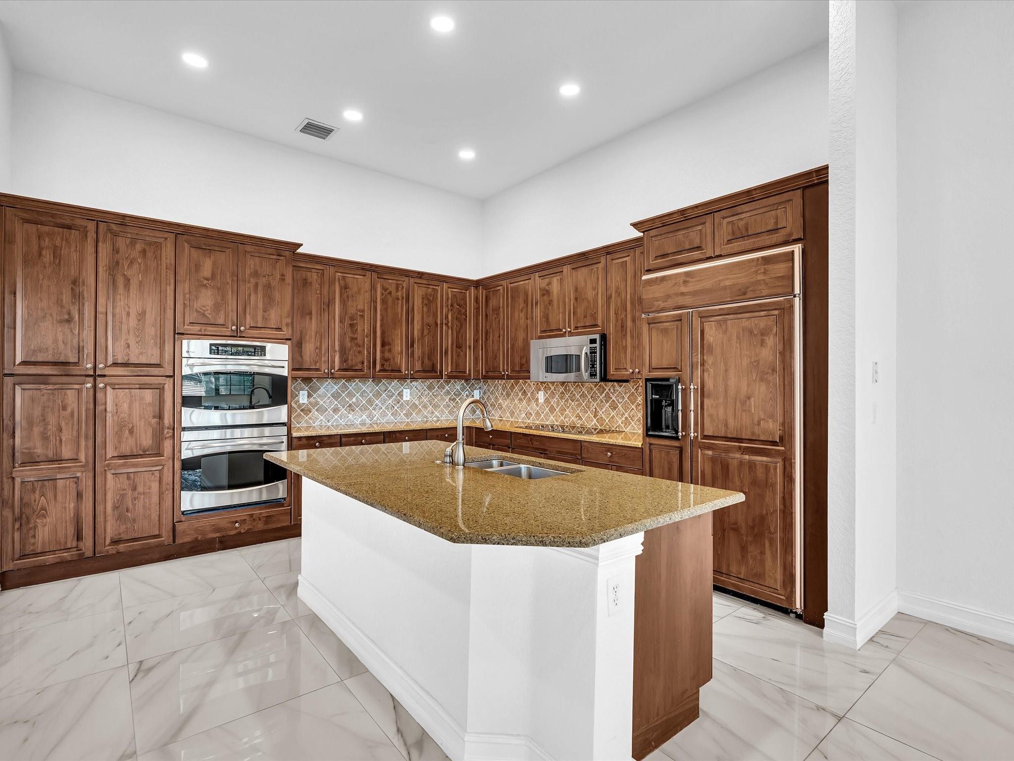 MONTERRA PLAT - Residential Lease