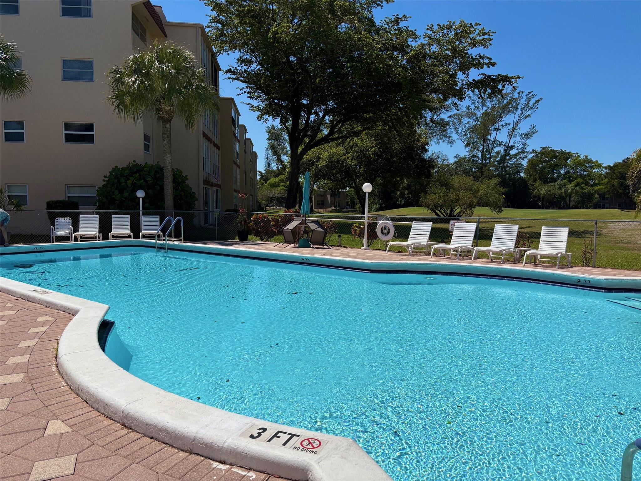 Oriole Golf & Tennis TWO - Residential