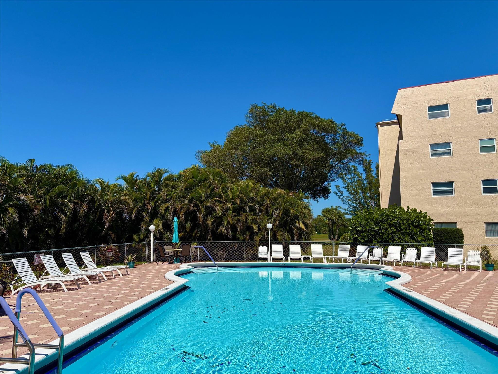 Oriole Golf & Tennis TWO - Residential