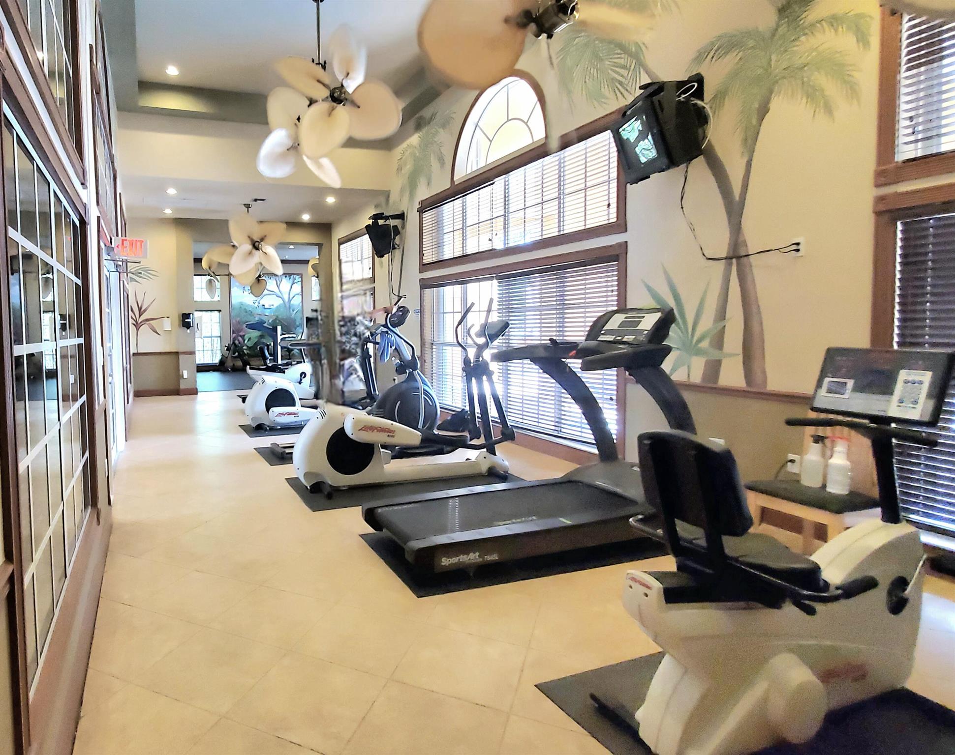 HYPOLUXOS MARINERS CAY CO - Residential Lease