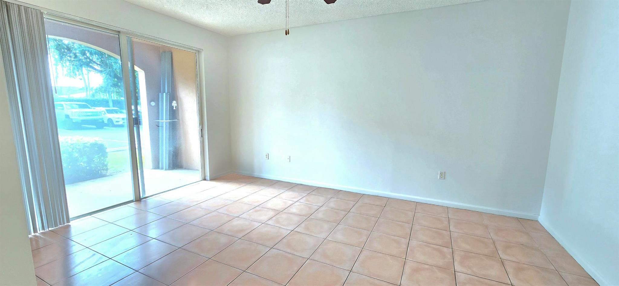 HYPOLUXOS MARINERS CAY CO - Residential Lease