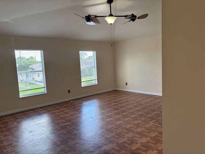 PORT ST LUCIE SECTION 3 - Residential