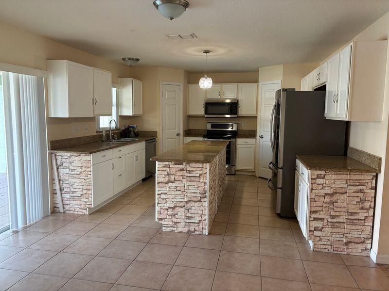 PORT ST LUCIE SECTION 3 - Residential