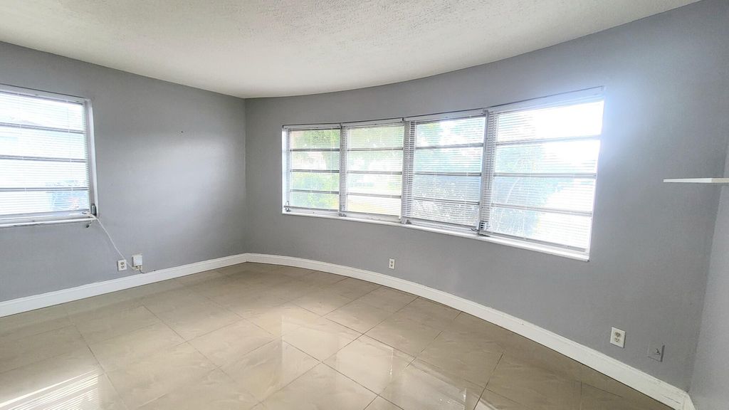 Photo of 1821 NE 56th Street #4, Fort Lauderdale, FL 33308 (MLS # B26040863)