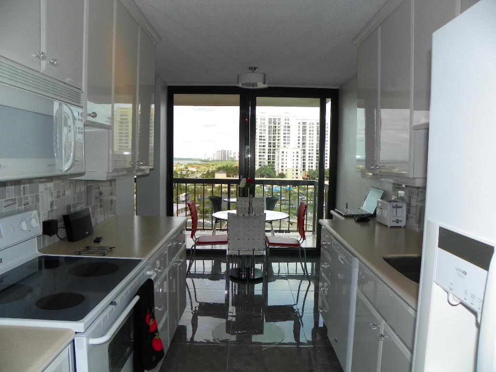 OCEANTREE CONDO - Residential Lease
