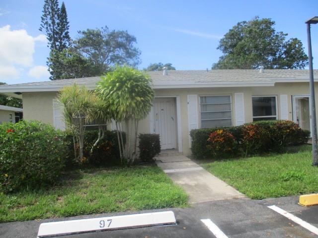 Excellent deal for this 2 bedroom, 2 bath Villa in the desirable 55+ Community of Delray Villa. This unit is in fair
condition, you can refurbish to your own taste, and it has an excellent price. This is a spacious 2 bedroom, 2 bath villa with an open floor plan. Active adult community with access to many amenities & activities! This one won't last; property has lots of potential. Easy to show, property is vacant and has a LBX. Sold AS-IS. Seller-Broker has NO prior history or disclosures. Buyer solely responsible to verify of any violations, etc.