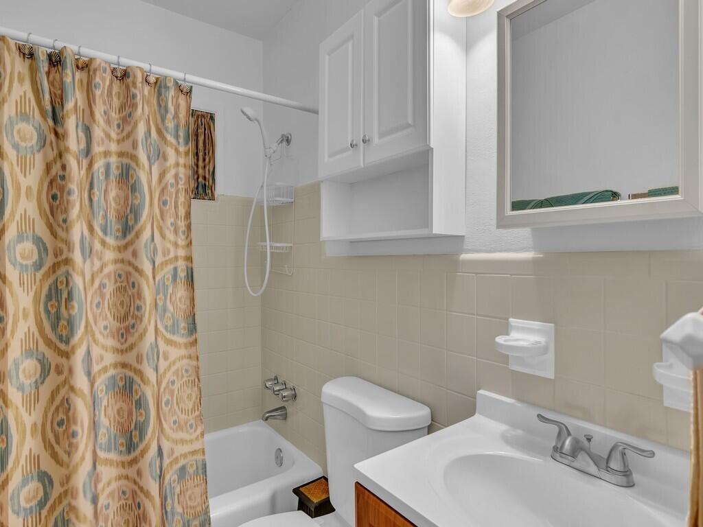 TROPICOLONY INC NO 4 - Residential