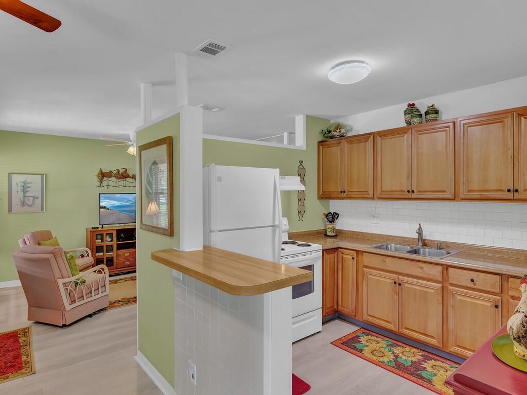 TROPICOLONY INC NO 4 - Residential