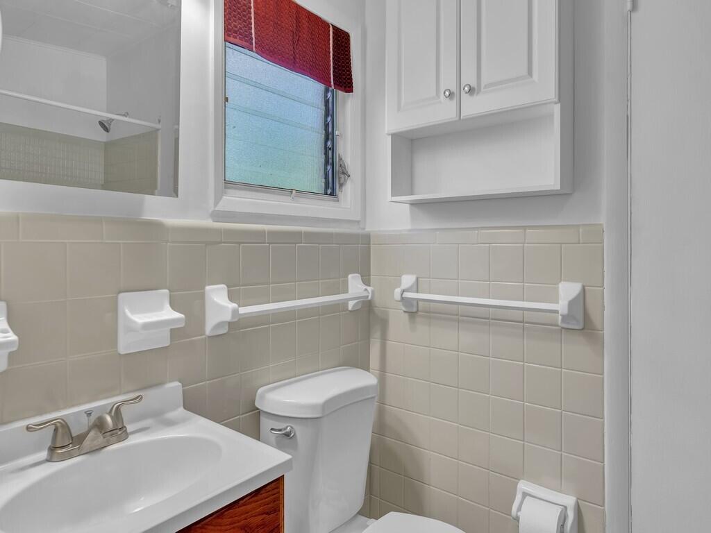 TROPICOLONY INC NO 4 - Residential