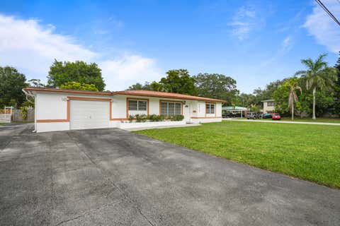Tiny photo for 2270 SW 30TH Terrace, Fort Lauderdale, FL 33312 (MLS # B26053786)