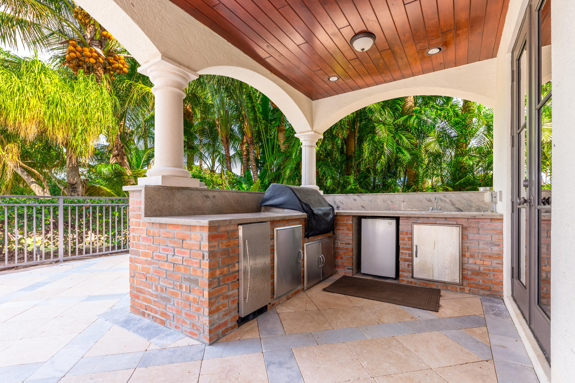 JUPITER INLET BEACH COLONY - Residential