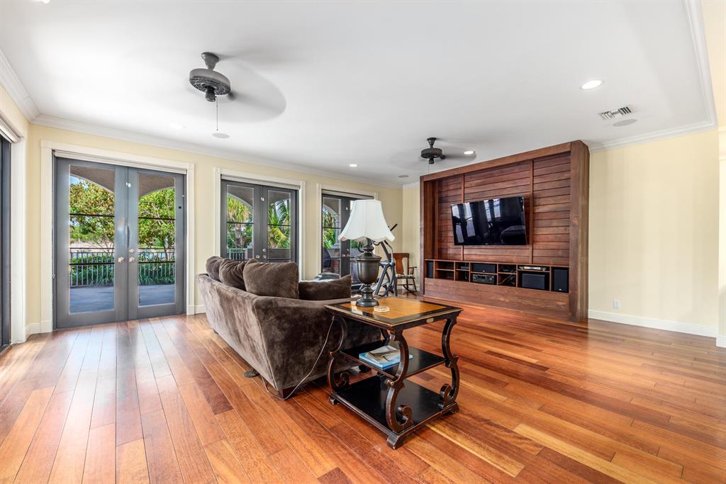 JUPITER INLET BEACH COLON - Residential