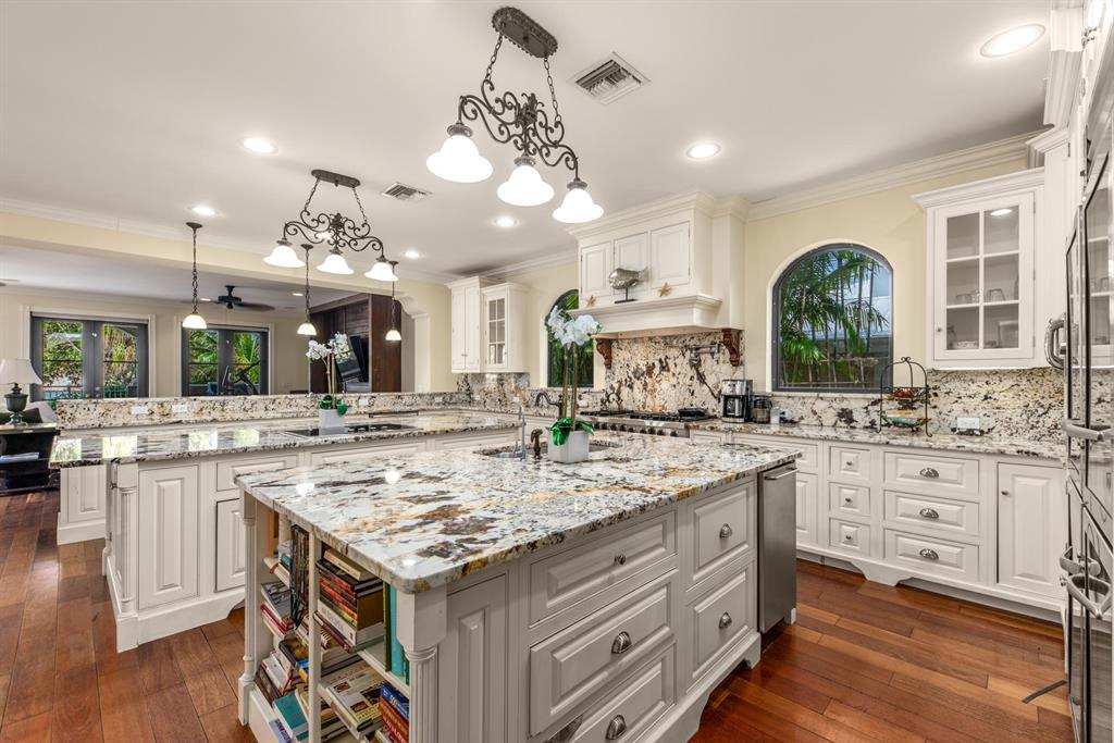 JUPITER INLET BEACH COLON - Residential