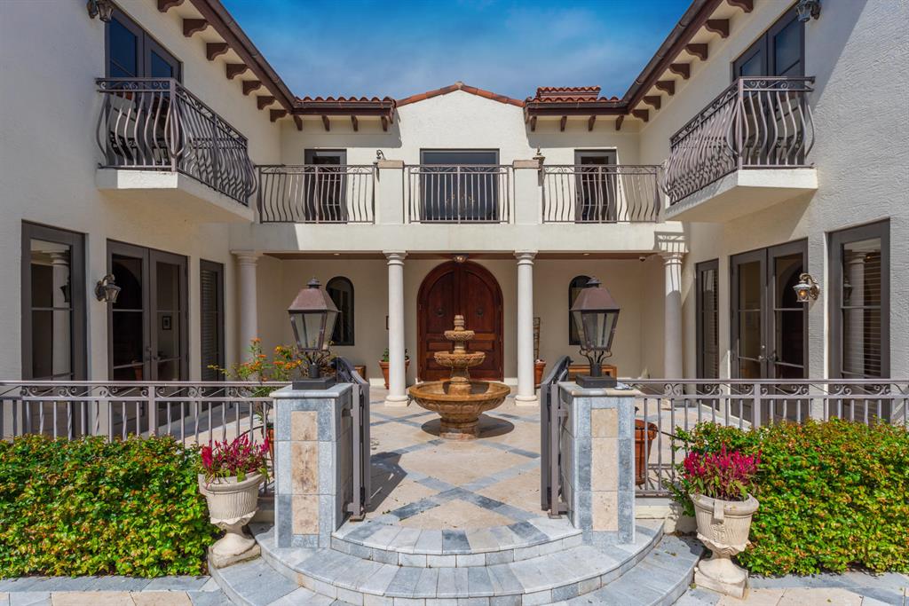 JUPITER INLET BEACH COLON - Residential